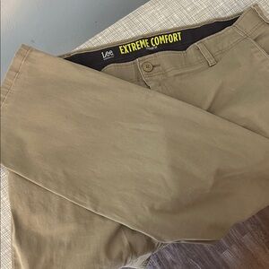 Lee Men's Extreme Comfort Tan Chinos